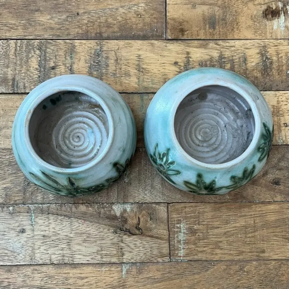 Malahide Pottery 2 in Tea Light Candle Holders (2) Leaf Design Cut Out Matte